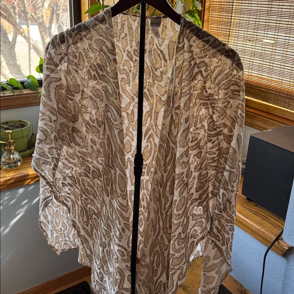 Chico's One Size Animal Print Wrap Shawl Sleeveless Open Front Kimono sleeveless